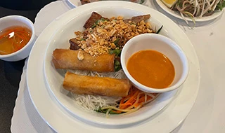 Lẩu Măng Chua Cá